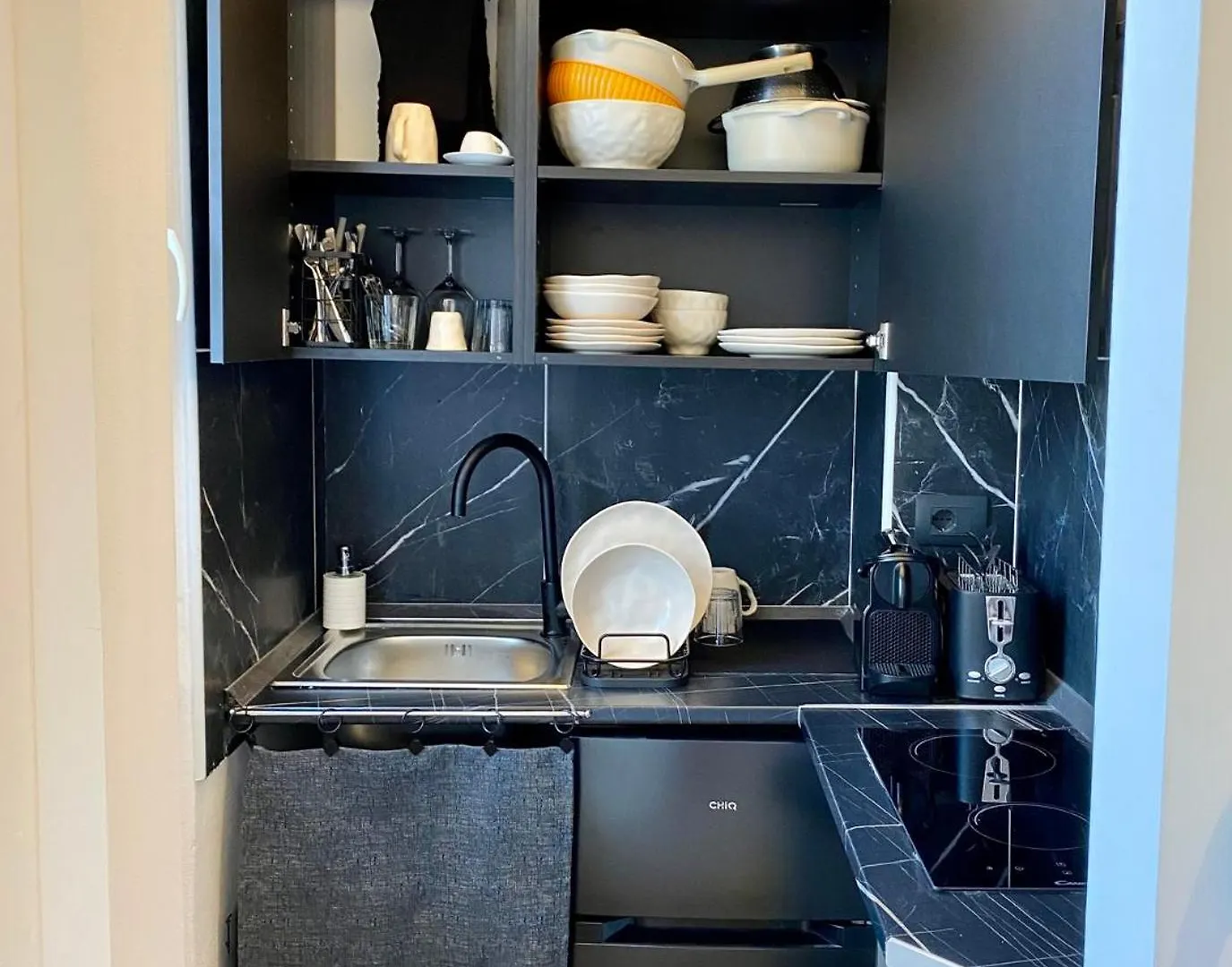 Apartamento Moderno Ed Elegante Loft Con Balcone Milán