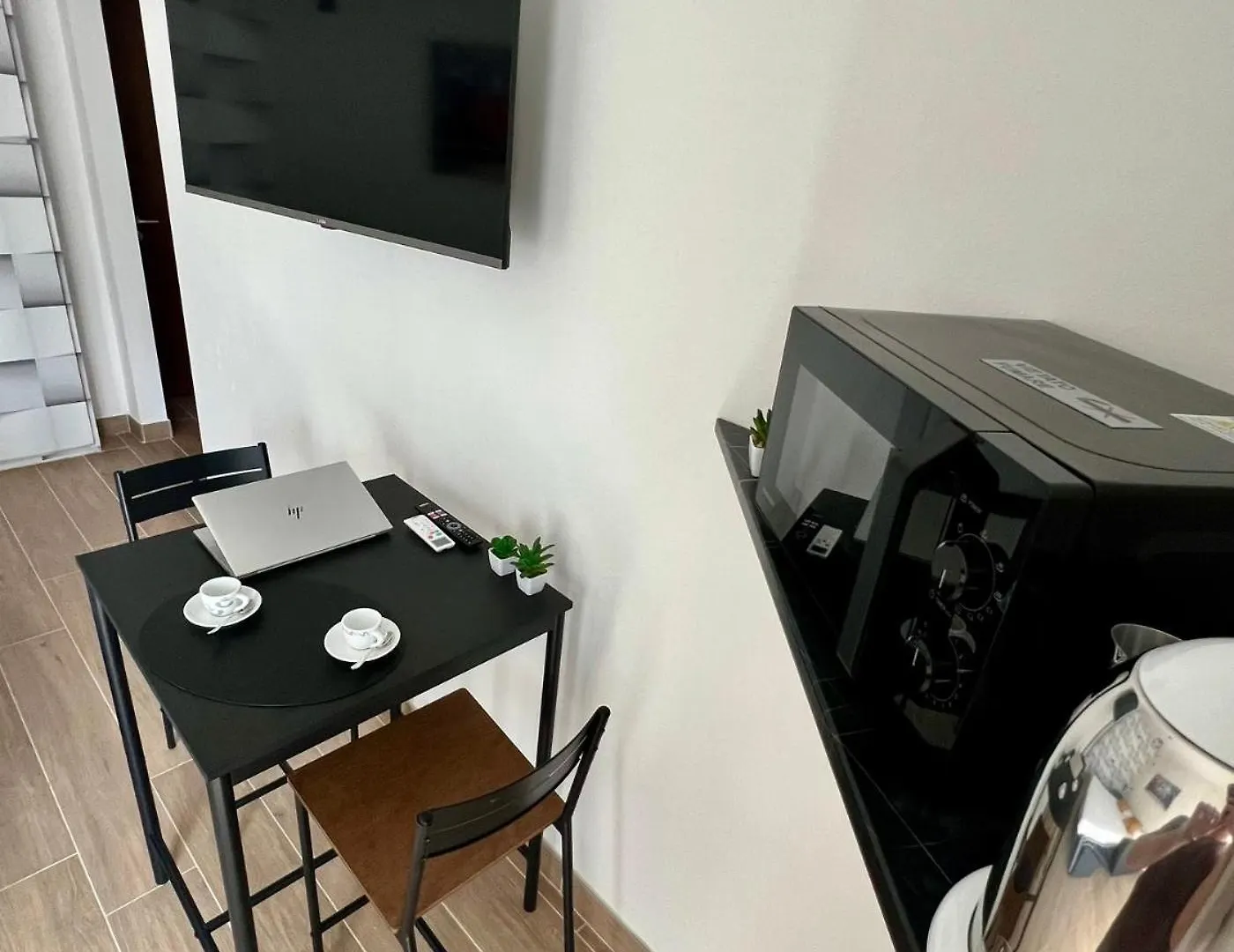 Appartamento Moderno Ed Elegante Loft Con Balcone Milano
