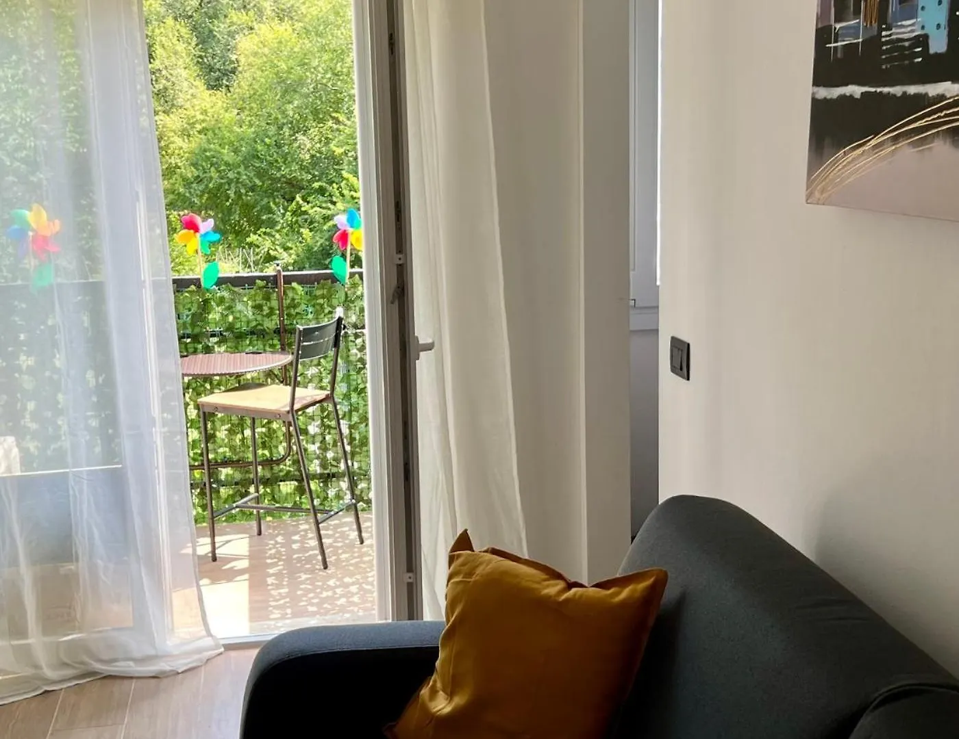 Appartamento Moderno Ed Elegante Loft Con Balcone Milano