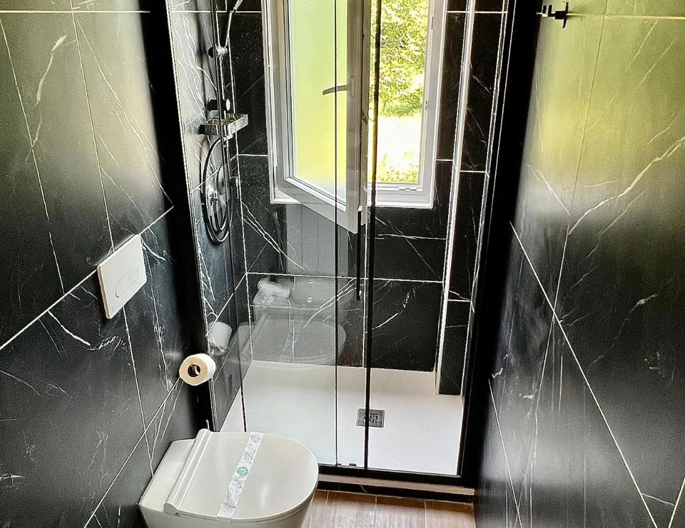 Appartamento Moderno Ed Elegante Loft Con Balcone Milano