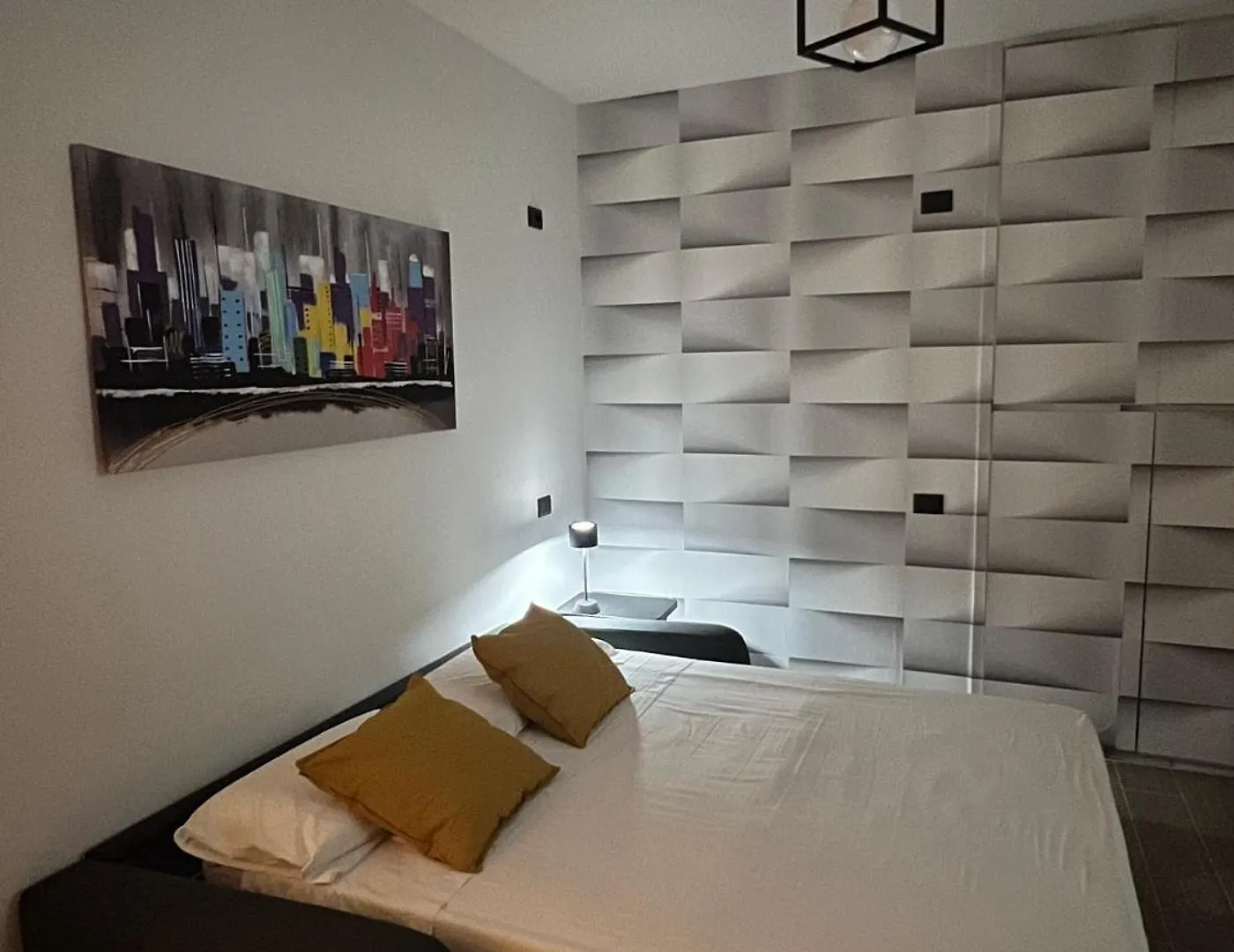 Moderno Ed Elegante Loft Con Balcone Apartment Milan